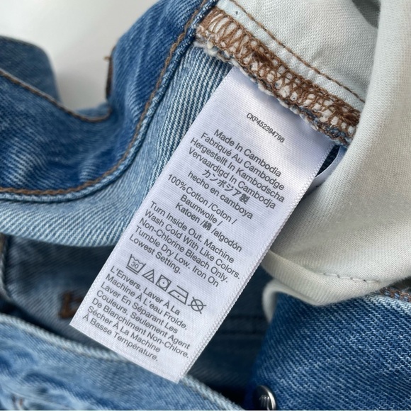 Madewell Women's Relaxed Denim Shorts in Homecrest Wash: Ripped Edition Size 30 - Picture 7 of 11